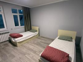 Rova Home & Hostel, hotel a Baku