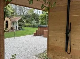 Idyllic cottage with wellness facilities