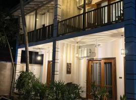 The Lavish Haven, hotel en Piyadigama