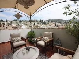 Terraza a los pies de la Alhambra