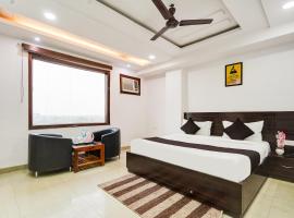 Yashobhoomi Grand, hotel a Jāmb