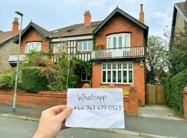 Old Broadway House Manchester 4 Bedrooms 3 Bathrooms