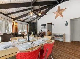 Chic 2 BD 2 BA Near Skiing Fireplace etc