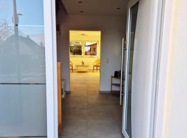 Ferienhaus Valle Verde in Kall-Steinfeld، فندق في Kall