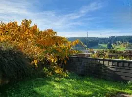 Garden-Apartment next to the forest, free parking