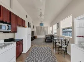 Brookhaven In Law Suite