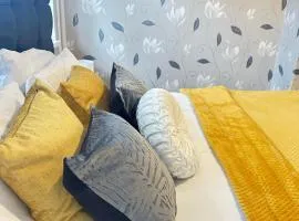 Spacious 4-Bed House, & Prime Location Solihull