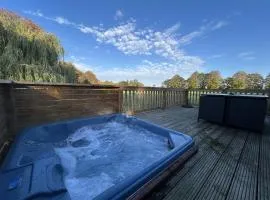 Athelington Lodge - Chestnut