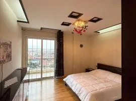 1 Min to Center Apartment with Panoramic View