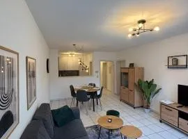 Moselzeit - Moderne Ferienwohnung mit Terrasse und Burgblick