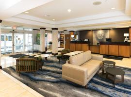 Fairfield Inn & Suites by Marriott Milwaukee Airport, khách sạn gần Sân bay Quốc tế General Mitchell - MKE, Oak Creek