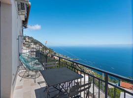 Blue View Luxury Rooms, hotel na plaži u gradu Furore