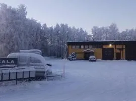 Cozy economy apartment for 4 at the shopping area