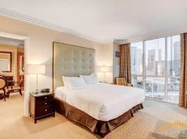 MGM Signature-09-821 1Br2Ba F1 Strip View Balcony Suite