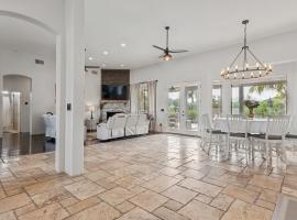 Luxury Desert Ranch Oasis Retreat, hotel a Phoenix