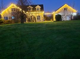 Adams Lodge, cabin in Wexford