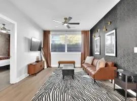 Luxury 2-Bedroom Apartment Near The Battery Atlanta with Pool, Sky Lounge & Free Parking