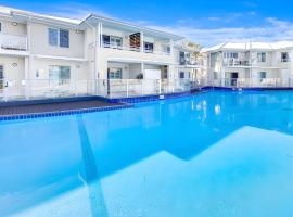 Oaks Port Stephens Pacific Blue Resort - Sea Salt Studio, hotel in Salamander Bay