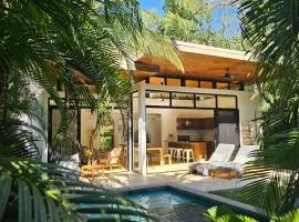 Nalu Nosara Pool Villa Flor