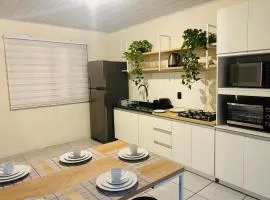 Casa aconchegante pertinho da Praia Central