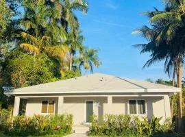 New 3BR in Central Miami Location for Family & Groups