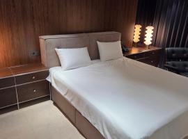 구미 인동 더혜밀호텔, hotel in Samgong