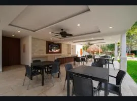 Selva Escondida 2 Departamento con Alberca y Gym