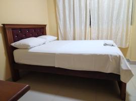 Hotel y restaurante El Turista, hotel in Francisco de Orellana