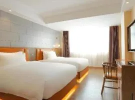 Borrman Hotel Capital Airport Convention & Exhibition Center Auto Market