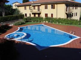 Apartment at Garda Lake, hotel in San Zeno di Montagna