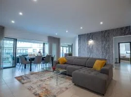 St Julians Luxe Retreat 3Bed 2Bath Apartment