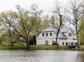 Pilsbrūzis, hotel in Odziena