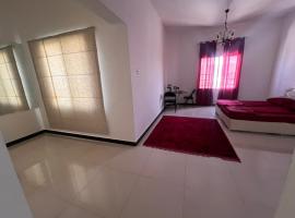 Dr Omid, penzion v destinaci Maţār as Sīb ad Duwalī