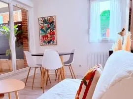 La Parenthèse proche Airbus, Meett, Parking privé proche Aéroport