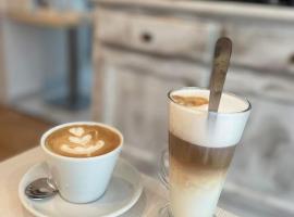 Villa Campana, boutique hotel in Siófok