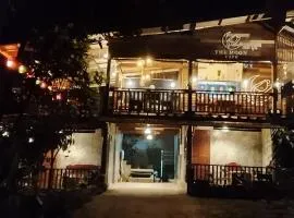 เดอะมูน