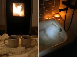 Apartament z kominkiem w starej kamiennicy