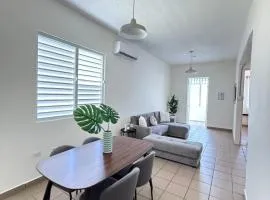 Apartment Close to Beach & Private Parking
