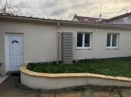 Charming cozy house near Paris and Disney