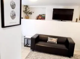 Evo Zen- Entire 1 Bed Flat 2 Min Walk to Gravesend Station & Town Centre - B