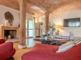 Golf Club Luxury Boutique Suite - Grand Maison