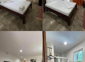 Bantayan Tourist Inn, hotel a Pooc