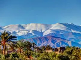 The Atlas View and Elegant Villa Marrakech