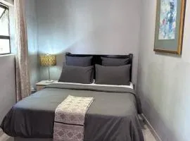 Cozy pool side cottage