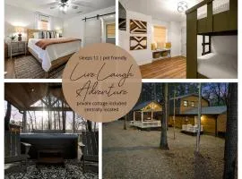 Cozy Cabin with Additional Studio Mini-Cabin in Broken Bow, Oklahoma