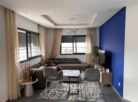 Modern Apt with sea view and10min to stadiums
