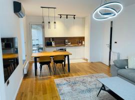 Dinka Apartments Park Lake, hotel in Tuzla