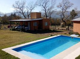 Cabaña Avivando mi llama, hotel in Villa Giardino