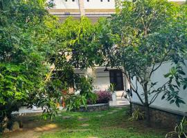 Oshi villa, hotel i Unawatuna