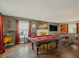 Poolside Funhouse - Arcade Billiard Poker & More